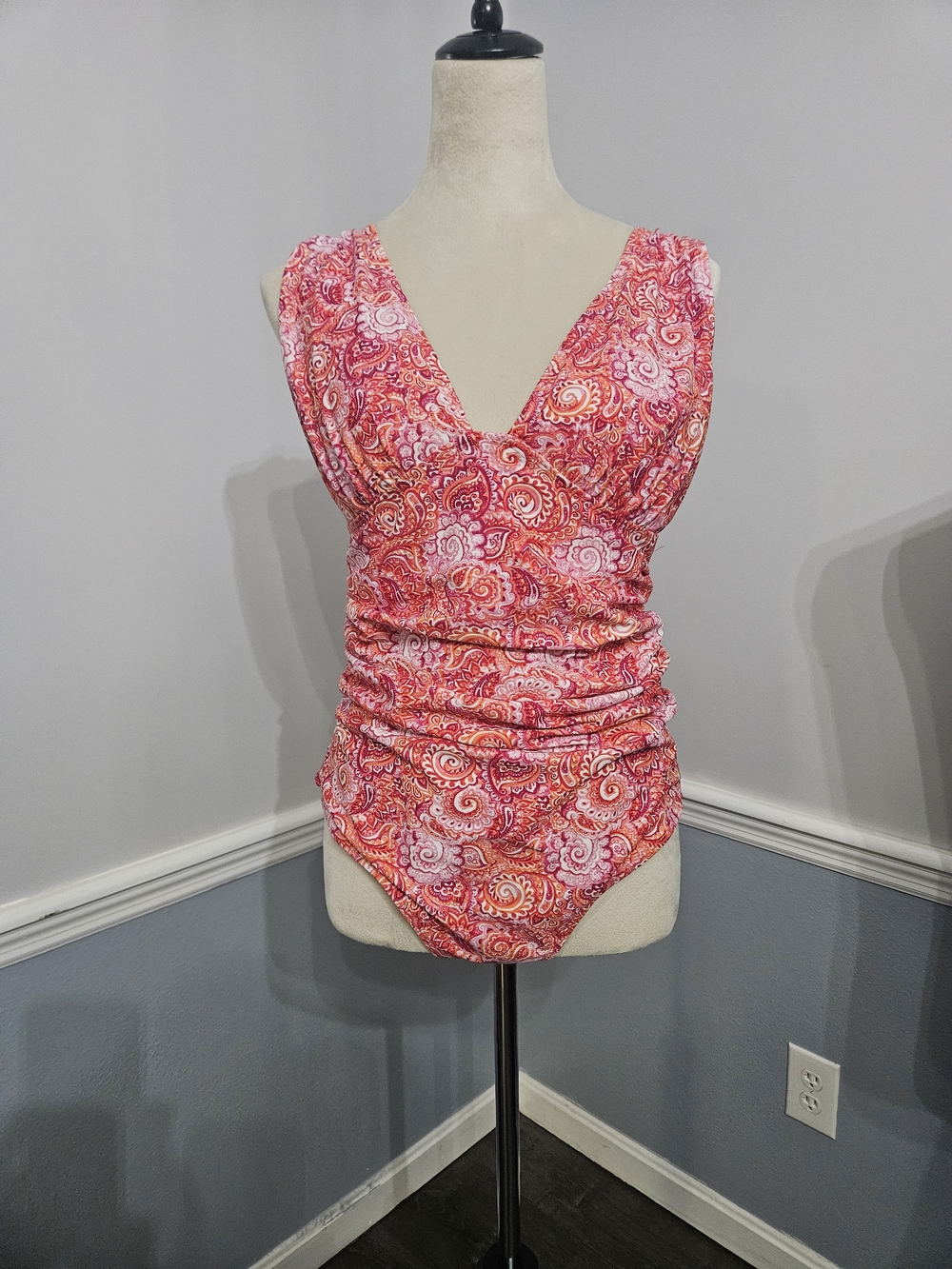 Jones New York Pink Paisley V-Neck Ruched One-Piece Swimsuit Size XL